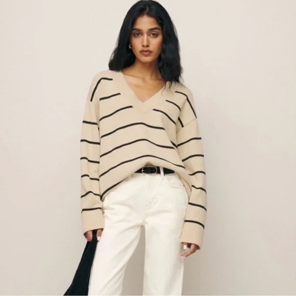 Reformation Sienna Oversized Cream Black Striped V Neck Sweater Size Medium - Picture 1 of 6